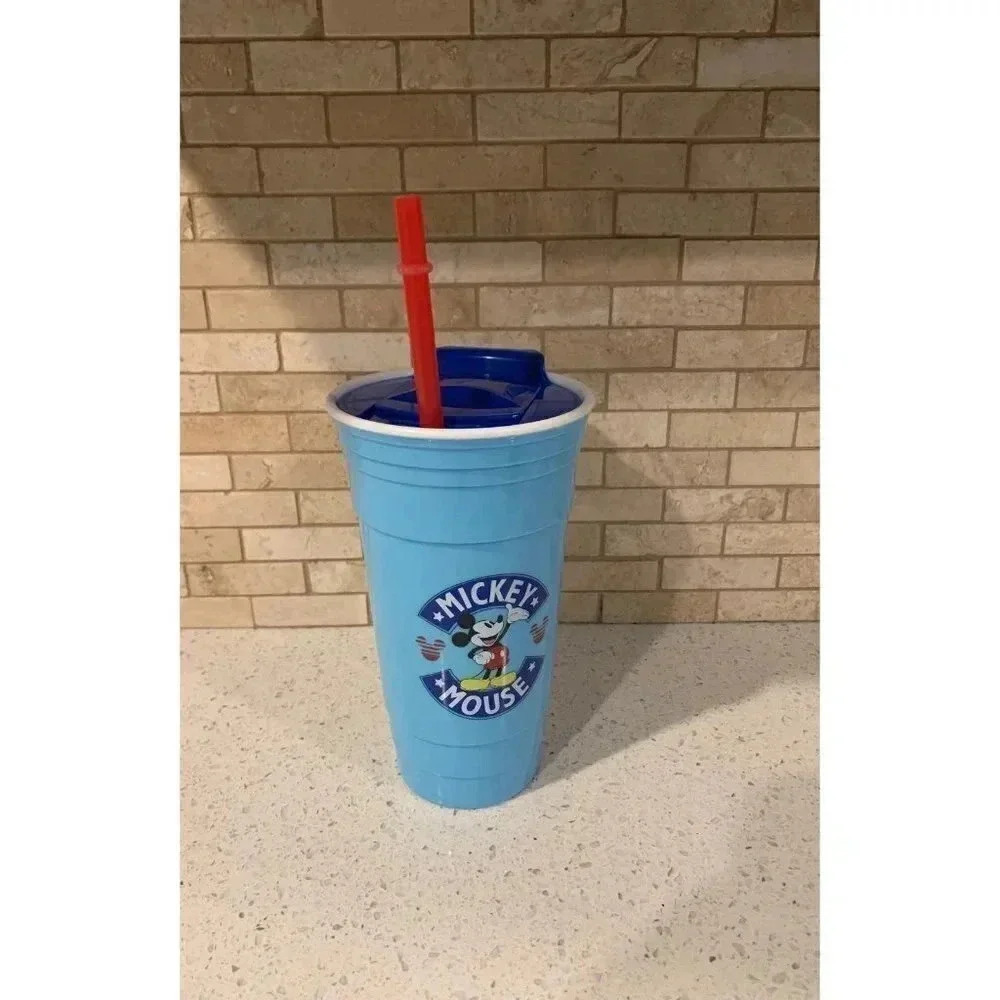 Mickey Vintage Plastic Tumbler‎ W/Lid And Straw